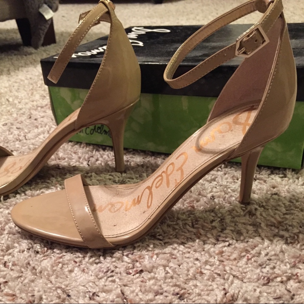 Sam Edelman nude heels